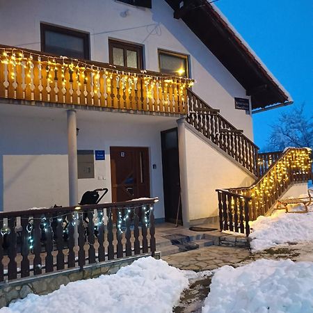 Apartman Plum Plitvice Drežnik Grad Zewnętrze zdjęcie